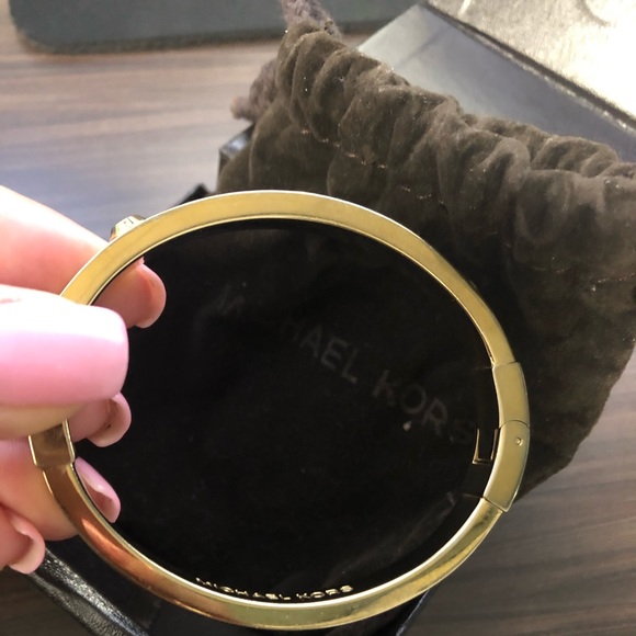 Bracelet - Picture 3 of 8